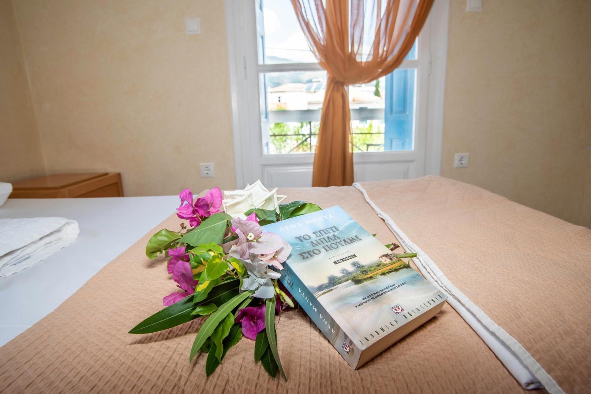 Hotel Argo Galaxidi Ngoại thất bức ảnh