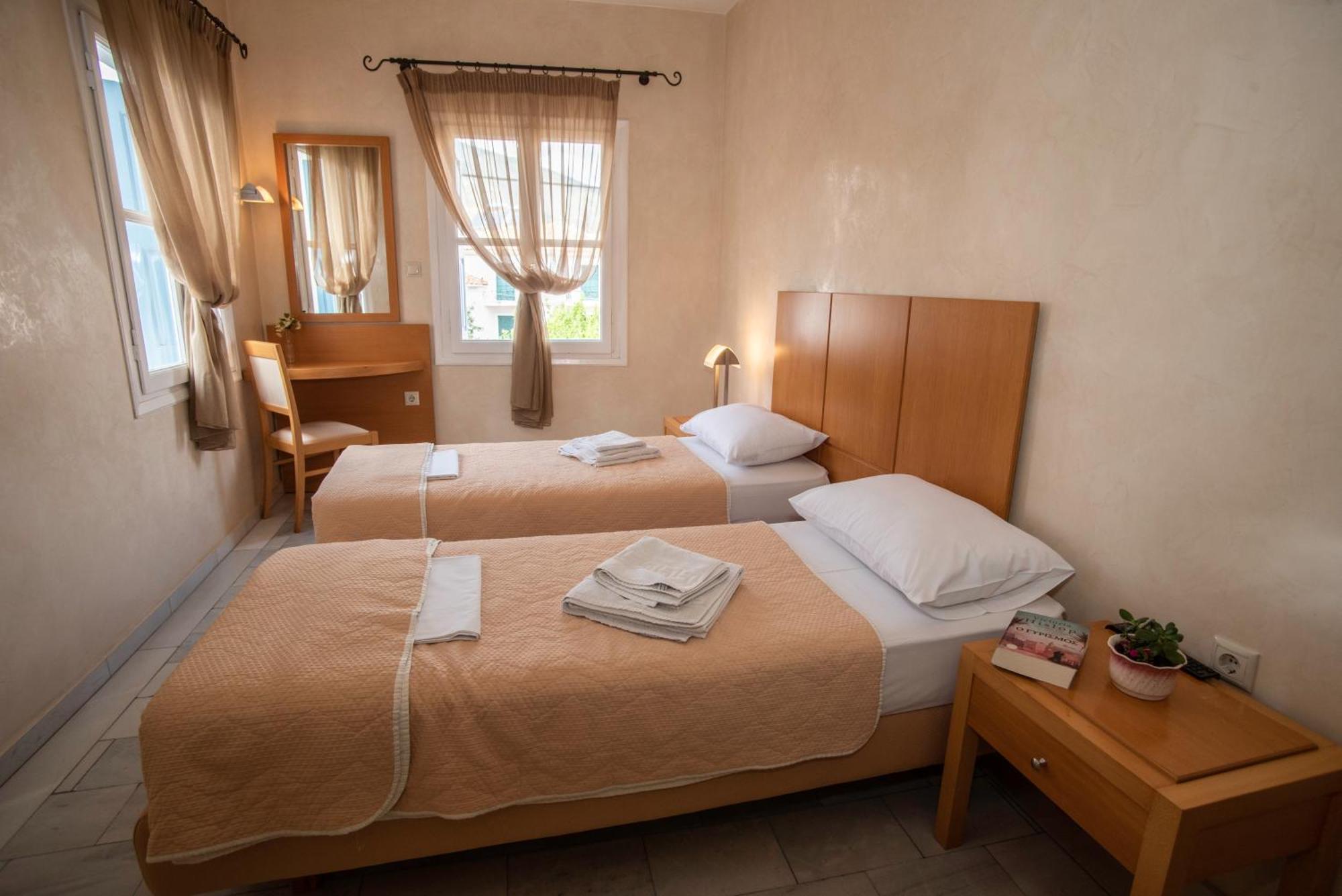 Hotel Argo Galaxidi Ngoại thất bức ảnh